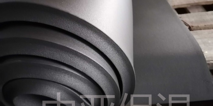 機(jī)房地面鋪設(shè)活動(dòng)地板選橡塑保溫板，理由是什么？